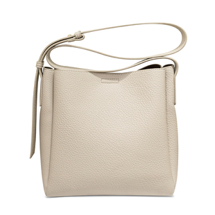 大容量水桶包2025新款包包女士腋下包通勤单肩包斜挎包女款妈妈包