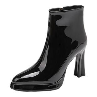 2025秋冬新款超高跟尖头真皮女靴子粗跟防水台厚底米白色漆皮短靴