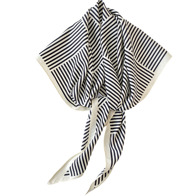 2025新款简约线条三角小领巾