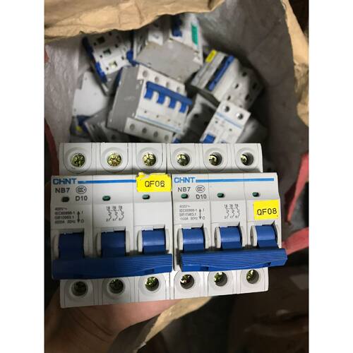 在线议价正泰空气开关NB7 3p小型断路器10安 正品拆机