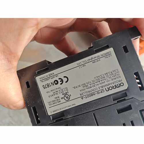 议价拆机欧姆龙CP1L-M60DT-A，