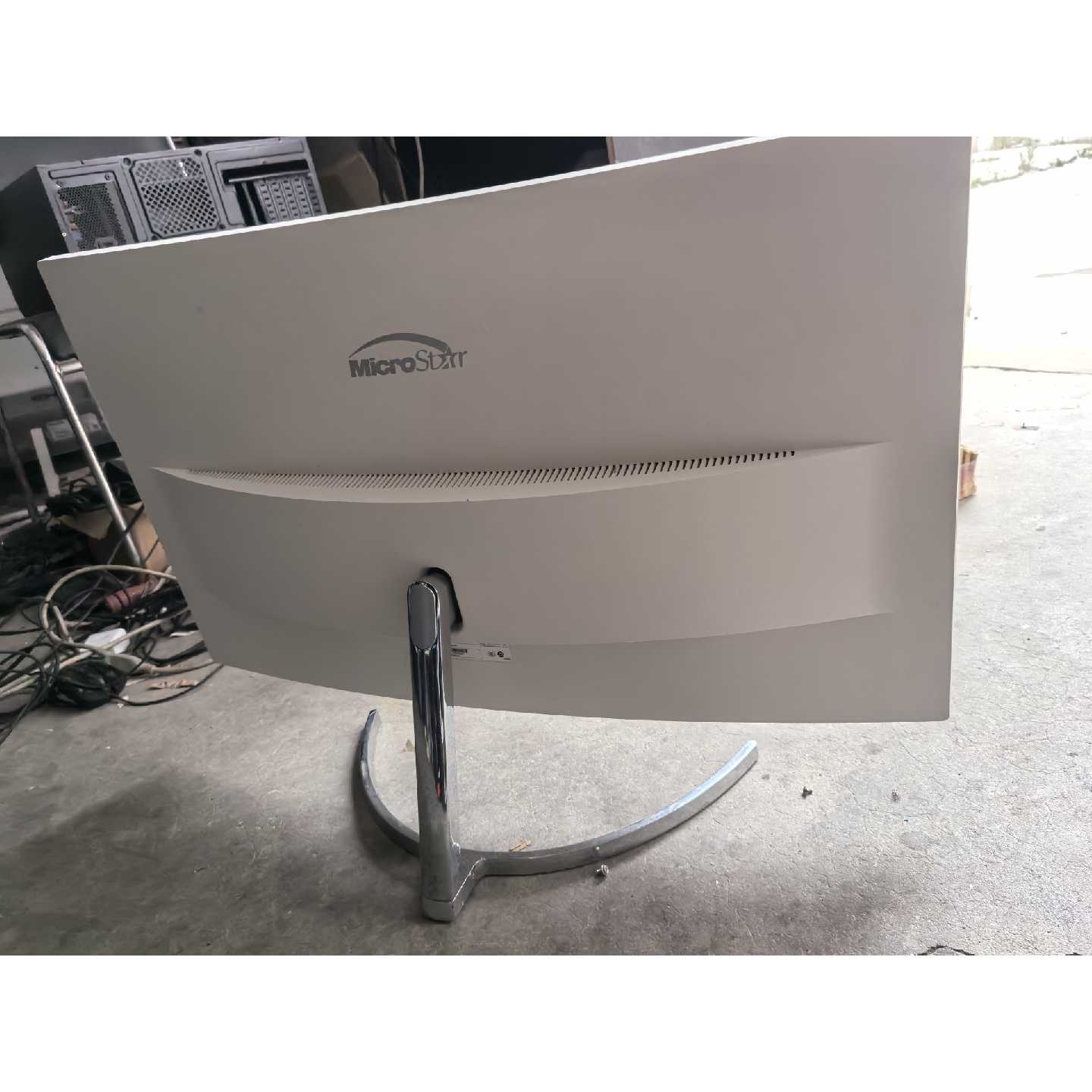 议价惠科32寸曲屏显示器,NB32C4、
