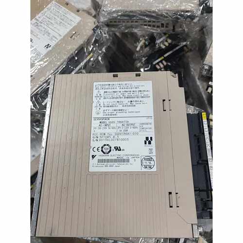 下单前咨询安川SGDV-1R6A15A，成色实拍，非常漂亮，现货，功能