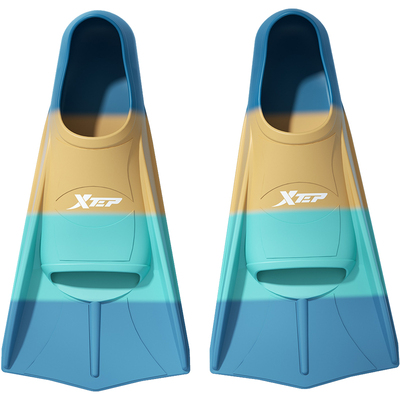 特步游泳脚蹼舒适贴合不硌脚