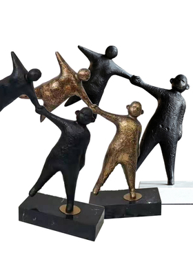 简约现代风金属手拉手人物雕塑