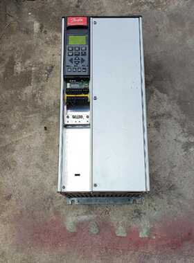 询价丹佛斯变频器11KWVLT6016成色如图通电