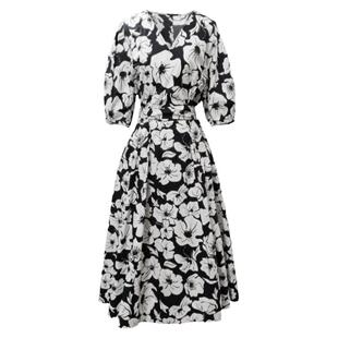 设计感白底黑色印花气质裙子收腰显瘦法式高级感大牌连衣裙春秋女