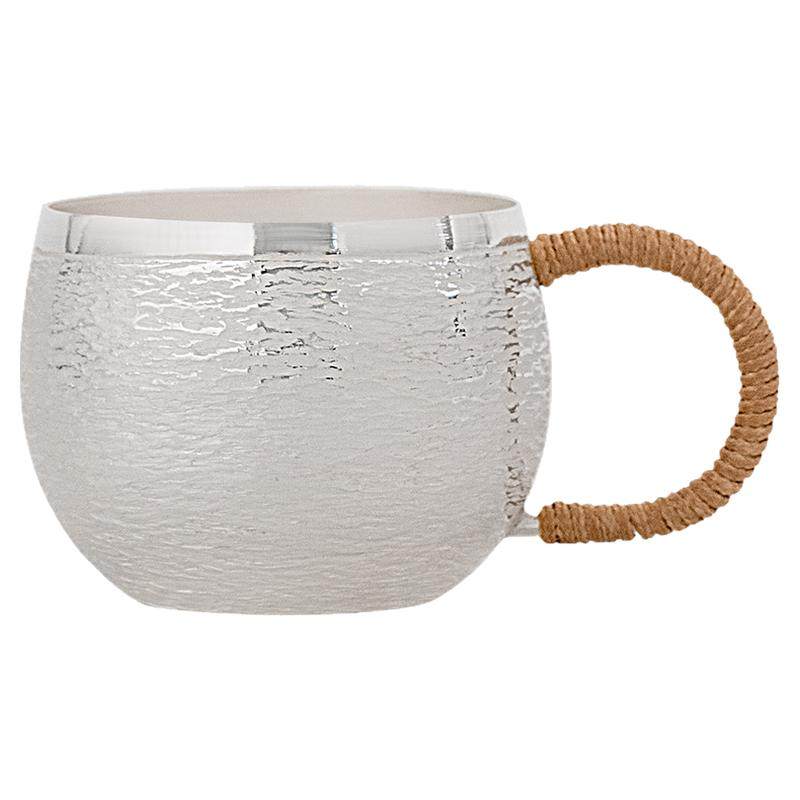 银器时代涟漪纹带把手银茶杯