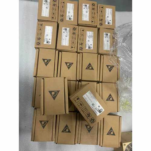 询价下单台达DVP08XP211R数字模块，全新未用，原装正品，带包
