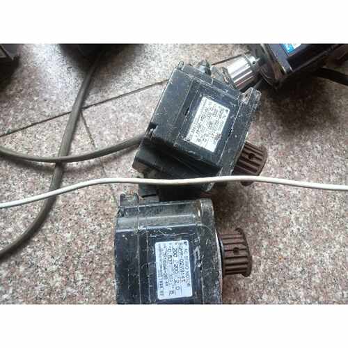 【请询价】200W驱动器SGMP02V314T拆机包好同款两个