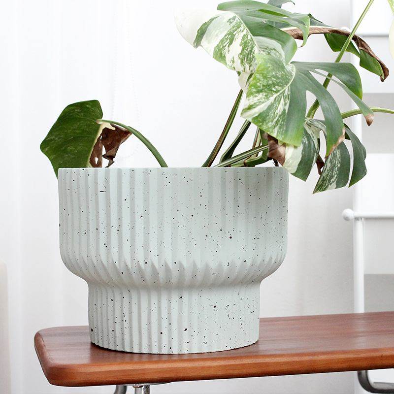 北欧简约落地大花盆氧化镁植网装饰客厅盆套绿大创意红龟背竹口径