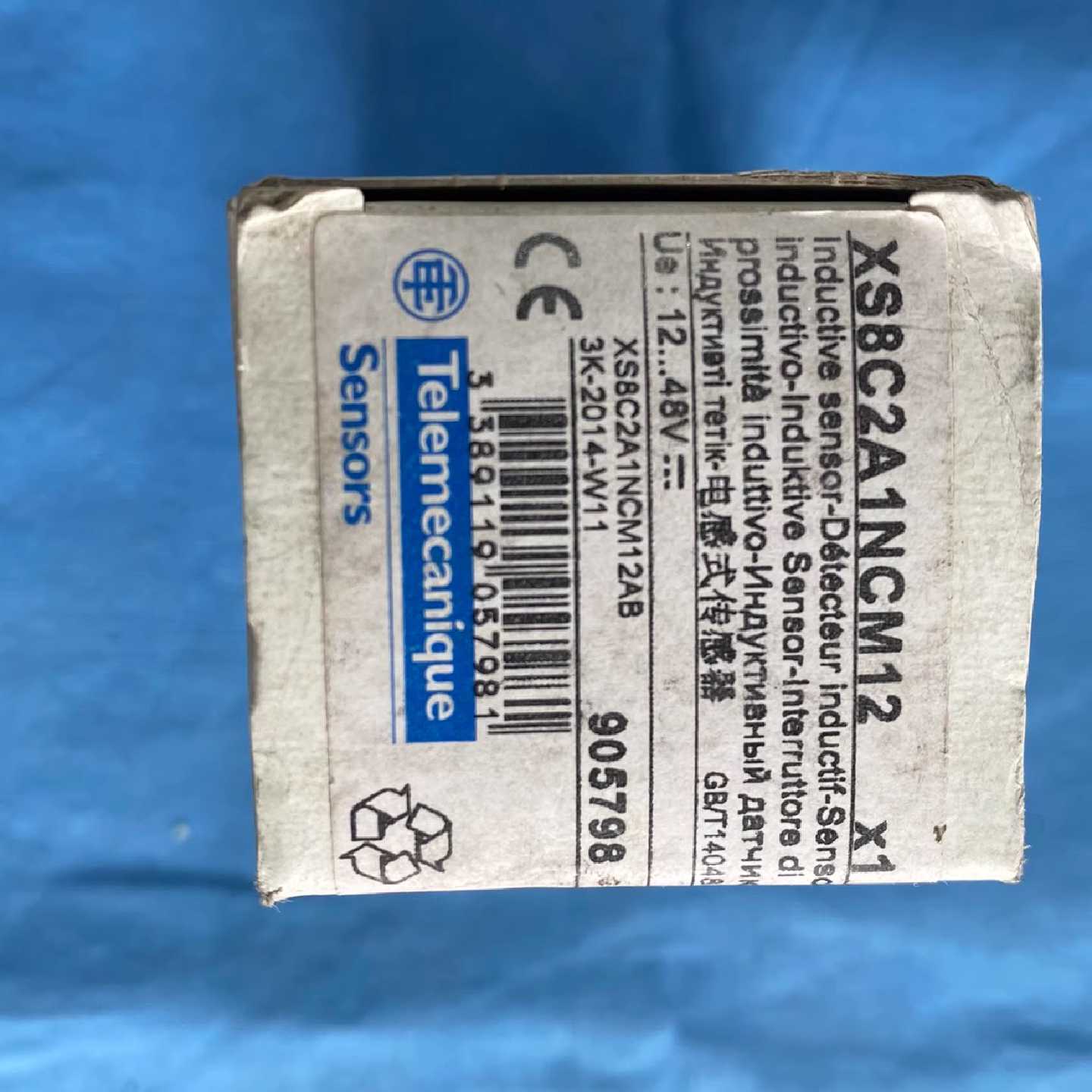 议价施耐德CLIPSAL墙壁开关XS8C2A1NCM12光电开关传感器