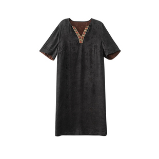 美丽客栈高端大码清冷贵气感穿搭冷淡系特别致裙子不撞款连衣裙