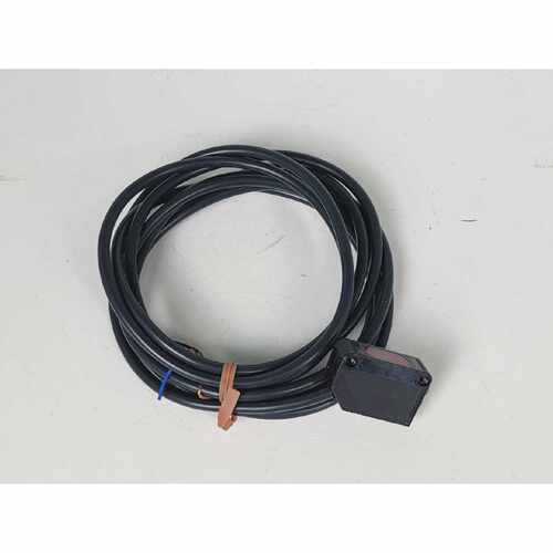 6 UNIT Omron E3ZD61 photoelectric switch sensor
