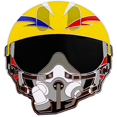 飞行员金头盔空战竞赛金属徽章