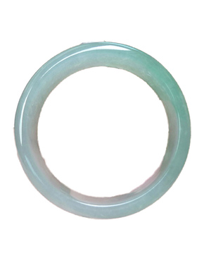 天然冰种浅绿色石英岩玉送妈妈