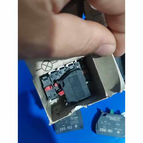 议价ZBE101常开ZBE102常闭触点适用