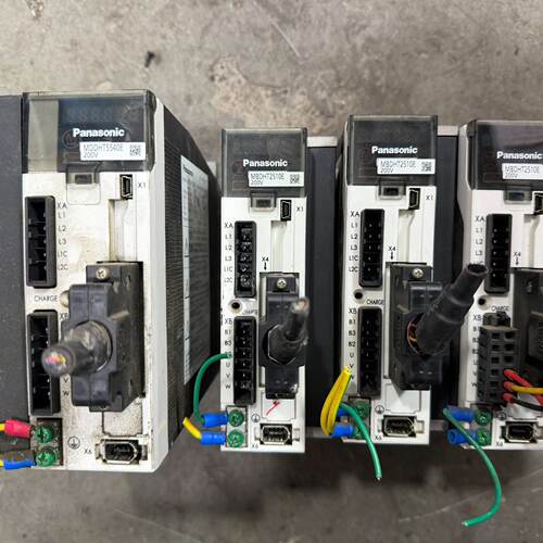 【议价】MDDHT5540E 驱动器 1.5KW，脚有损伤
