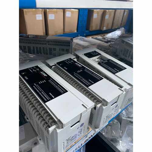 询价下单三菱PLC FX5U-64MT/ES，原装正品，功能包好，成