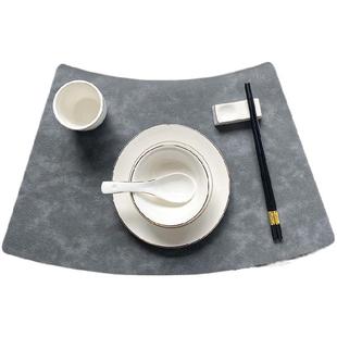 现货中国风家用皮革餐垫酒店餐厅扇形西餐垫欧式牛皮纹隔热餐桌垫