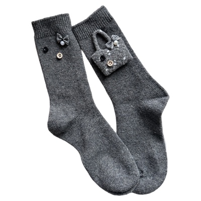 秋冬洋气立体玩偶小香风中筒袜女