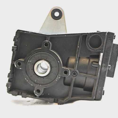 LENZE GKR04- 2S HBR 06IC41 Kegelradgetriebe i28,963 -used-