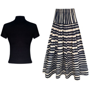 宛宛大大早春优雅的救赎褶皱设计上衣条纹复古半身伞裙套装