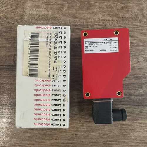Leuze Electronic RK 85/4  Photoelectric Diffuse Sensor -New