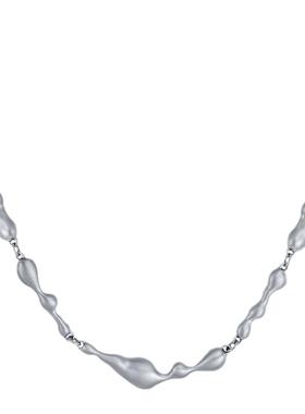 帅气干练，洒脱高级液态项链