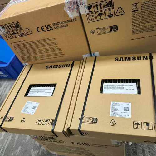 DDR5 64G 5600MHz黑内存条，未