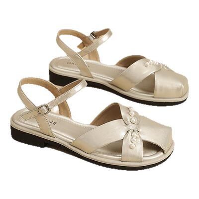 达芙妮2026新款时尚百搭凉鞋