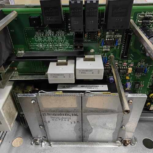 MIV08A-1-B5驱动板底座，，实物图不退不换顺丰包邮，