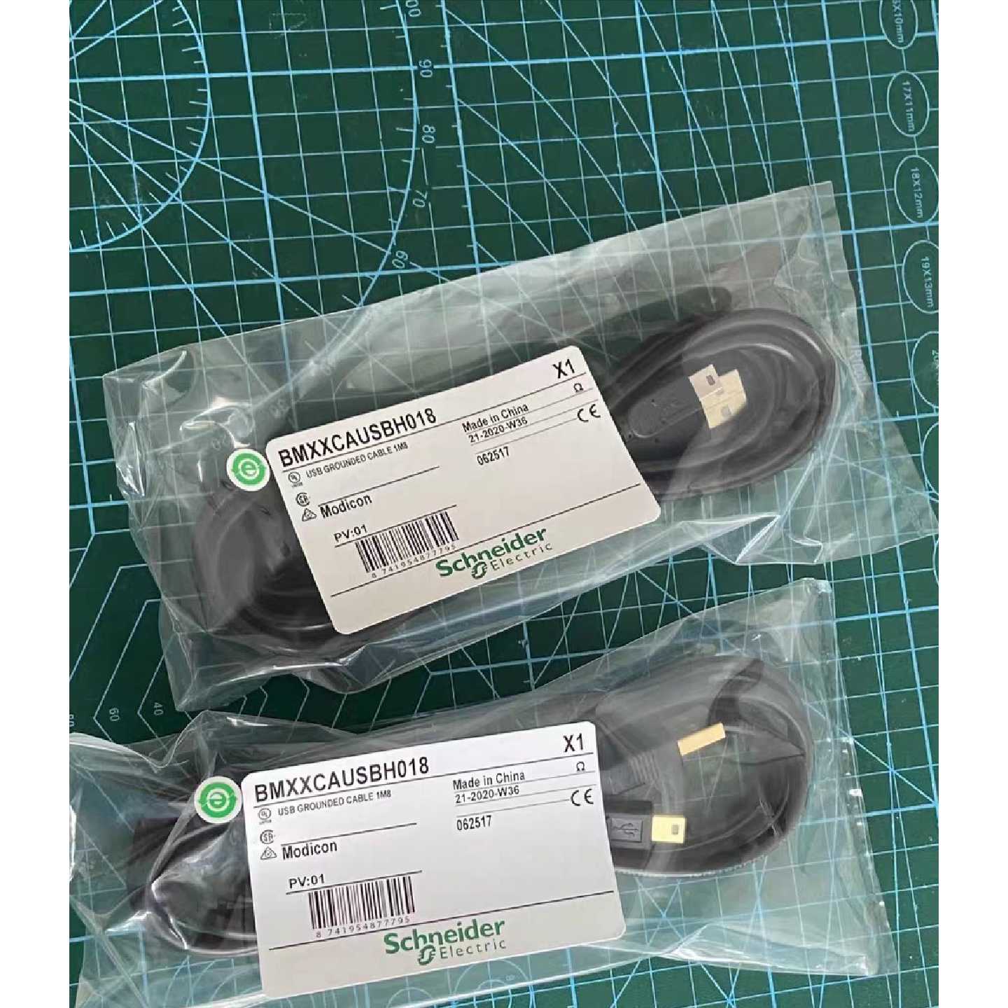 议价BMXXCAUSBH018施耐德PLC编程电缆 全新现货