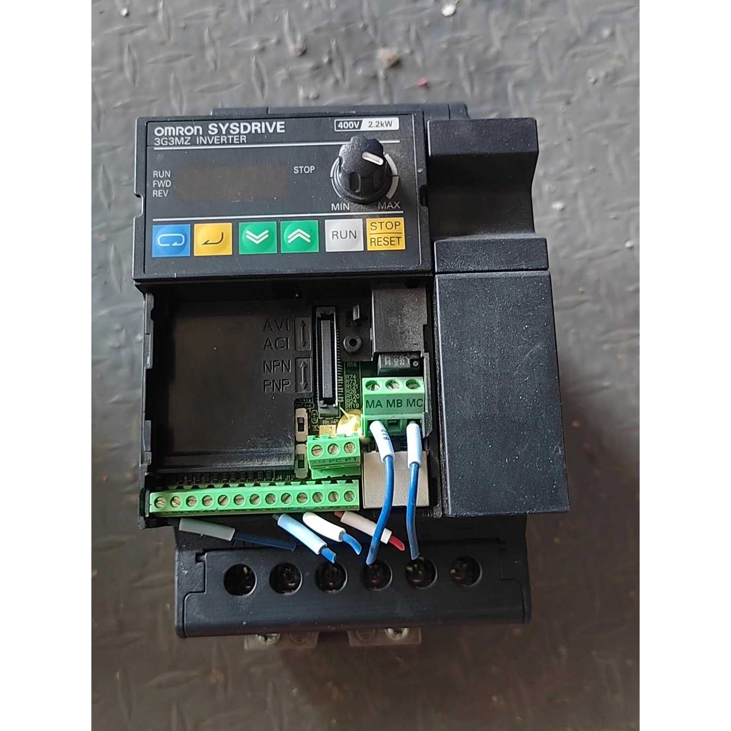 议价欧姆龙变频器 3G3MX2-A4022-ZV2,2.2KW,