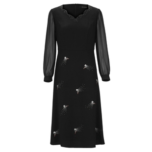 专柜正品马天奴秋季新款黑色醋酸混纺连衣裙子波浪边V领烫钻时尚