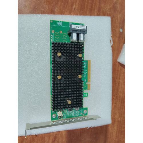 LSI 9440-8i阵列卡，PCI-E 3.0 x8接口，