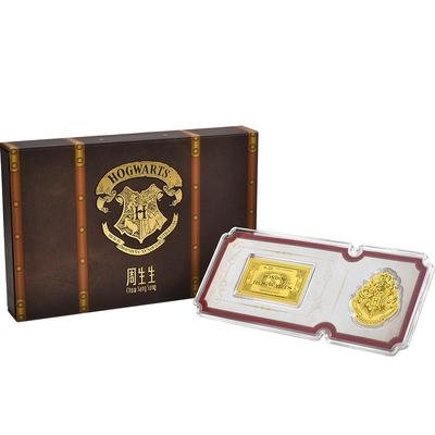 周生生Au999.9黄金哈利波特校徽&车票金片收藏94147D