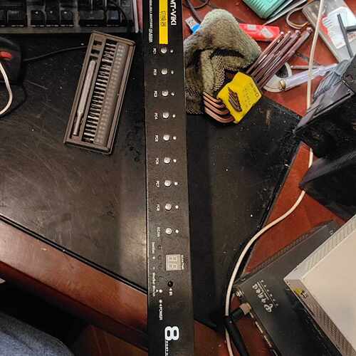 议价迈拓维矩MT-VT0801 8进1出VGA切换器，带音频，支维修