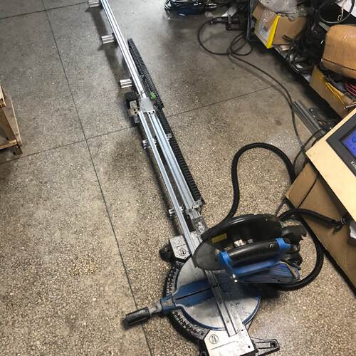 议价Demonstration Of Touch-Controlled Single-Section Cutting