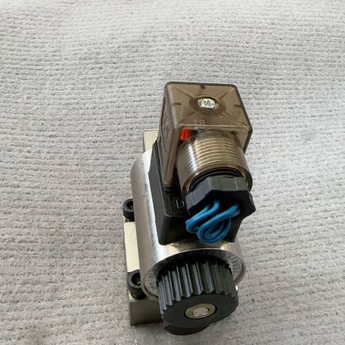 溢价-电磁球阀23QDF6B/315E24V 成色如图 仓库现