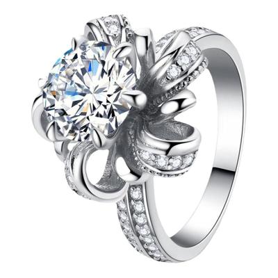 山茶花复古奢华豪镶莫桑钻戒指