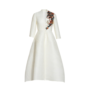 千褶凤羽 QIAOUNCHY俏云曦 | 杏色法式立裁高腰中袖a摆连衣裙盛装