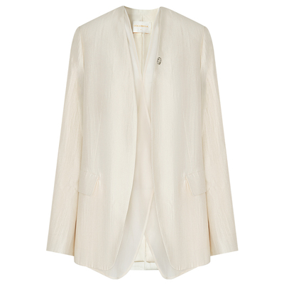 假2件人丝无领时尚西装