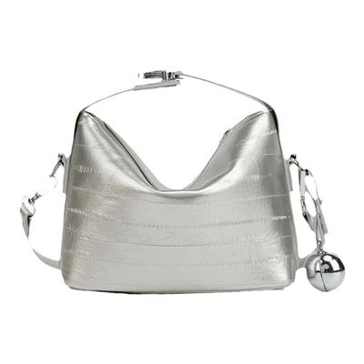 左杏饭盒包鳗鱼纹质感退货无忧