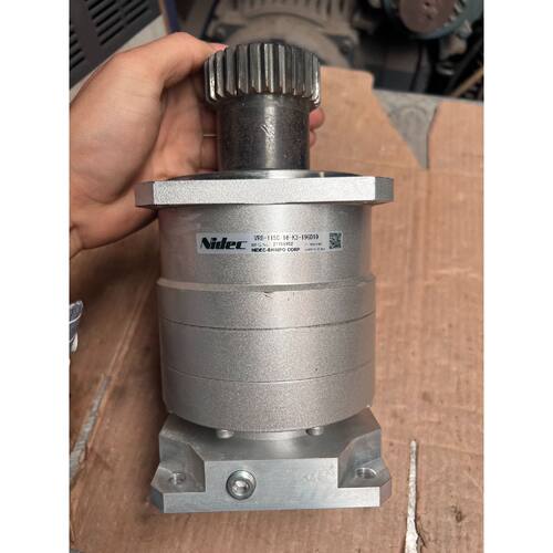 议价新宝行星减速机型号VRB115C16K319GD19维修