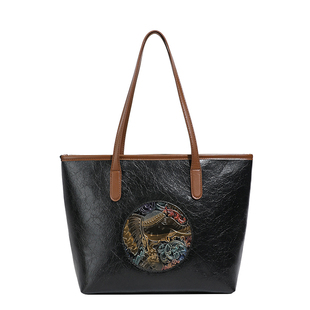 大容量2025巨好看包包女民族风高级新款冬单肩包小众通勤托特包包