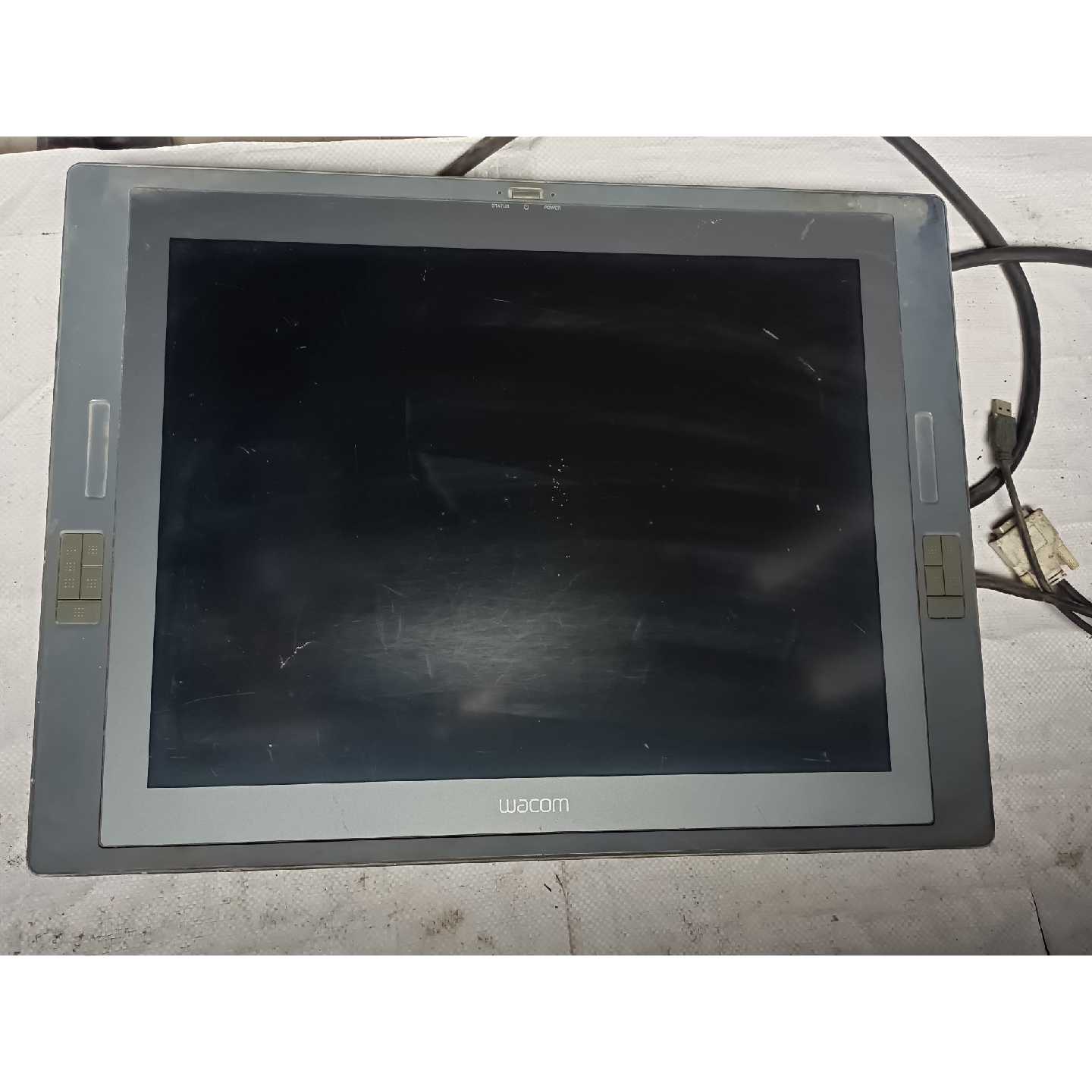 【议价-可维修】WACOM新帝21寸数位屏DTZ-2100D 全新/均有货
