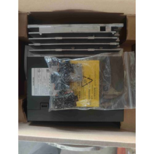 可维修议价  西门子V90系列伺服驱动器6SL32105FB104UF1库存2个价