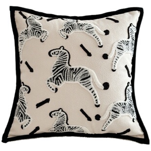 蔓越家 轻奢高端客厅沙发雪尼绒抱枕靠垫腰靠枕靠枕抱枕套不含芯