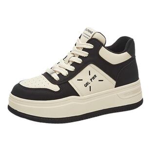 达芙妮厚底板鞋女款2026冬季加绒黑白熊猫高帮小白鞋老爹运动女鞋